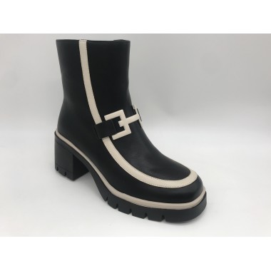 BOTIN AZAREY HEBILLA NEGRO