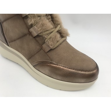 BOTIN AMARPIES PELO TAUPE