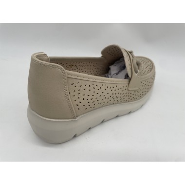 MOCASIN AMARPIES CALADO PLATINO