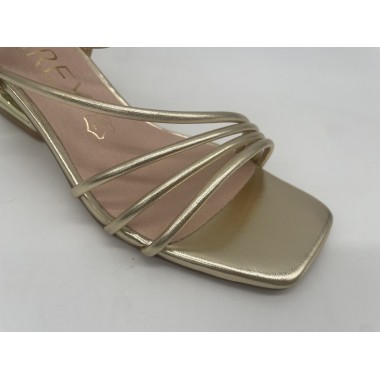 SANDALIA AZAREY TIRAS ORO