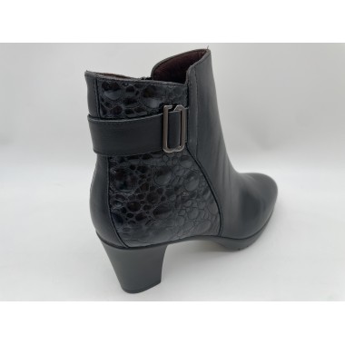 BOTIN 30´S TACON NEGRO