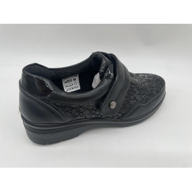 ZAPATO AMARPIES VELCRO NEGRO