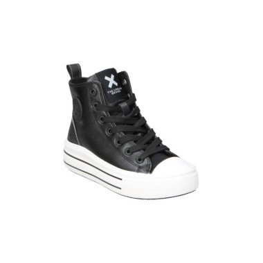 BOTA XTI PLAT. CORDONES NEGRO