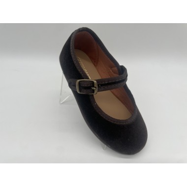 MERCEDES CHUCHES TERCIOPELO MARRON