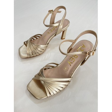 SANDALIA AZAREY METALIZADA ORO