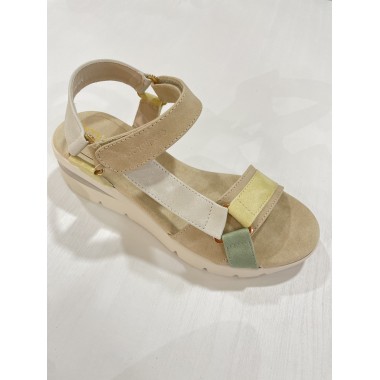SANDALIA AMARPIES CALIFORNIANA BEIG