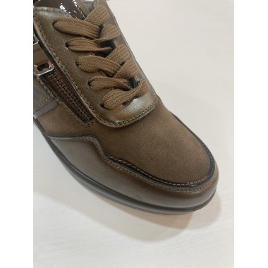 ZAPATO AMARPIES CONFORT TAUPE