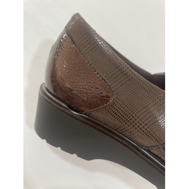 MOCASIN PITILLOS ELASTICO MARRON