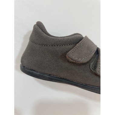 ZAPATO CHUCHES SERRAJE GRIS