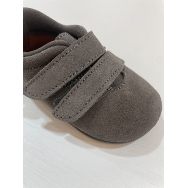 ZAPATO CHUCHES SERRAJE GRIS