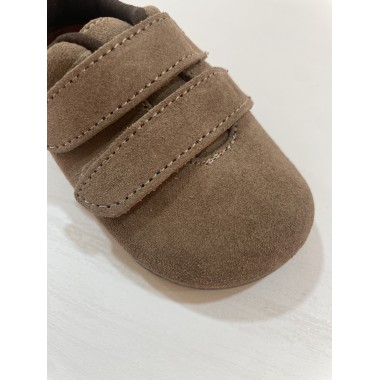 ZAPATO CHUCHES SERRAJE TAUPE